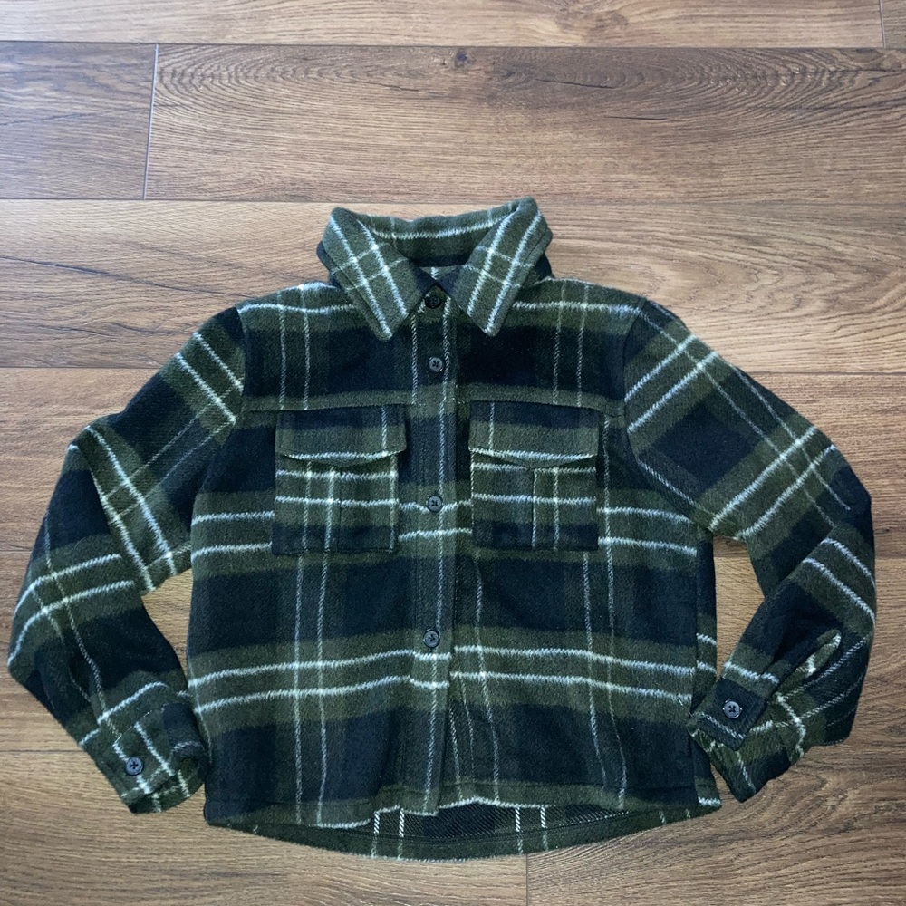 Disturbia women’s Green Plaid Button-Up Jacket/sweater size 2